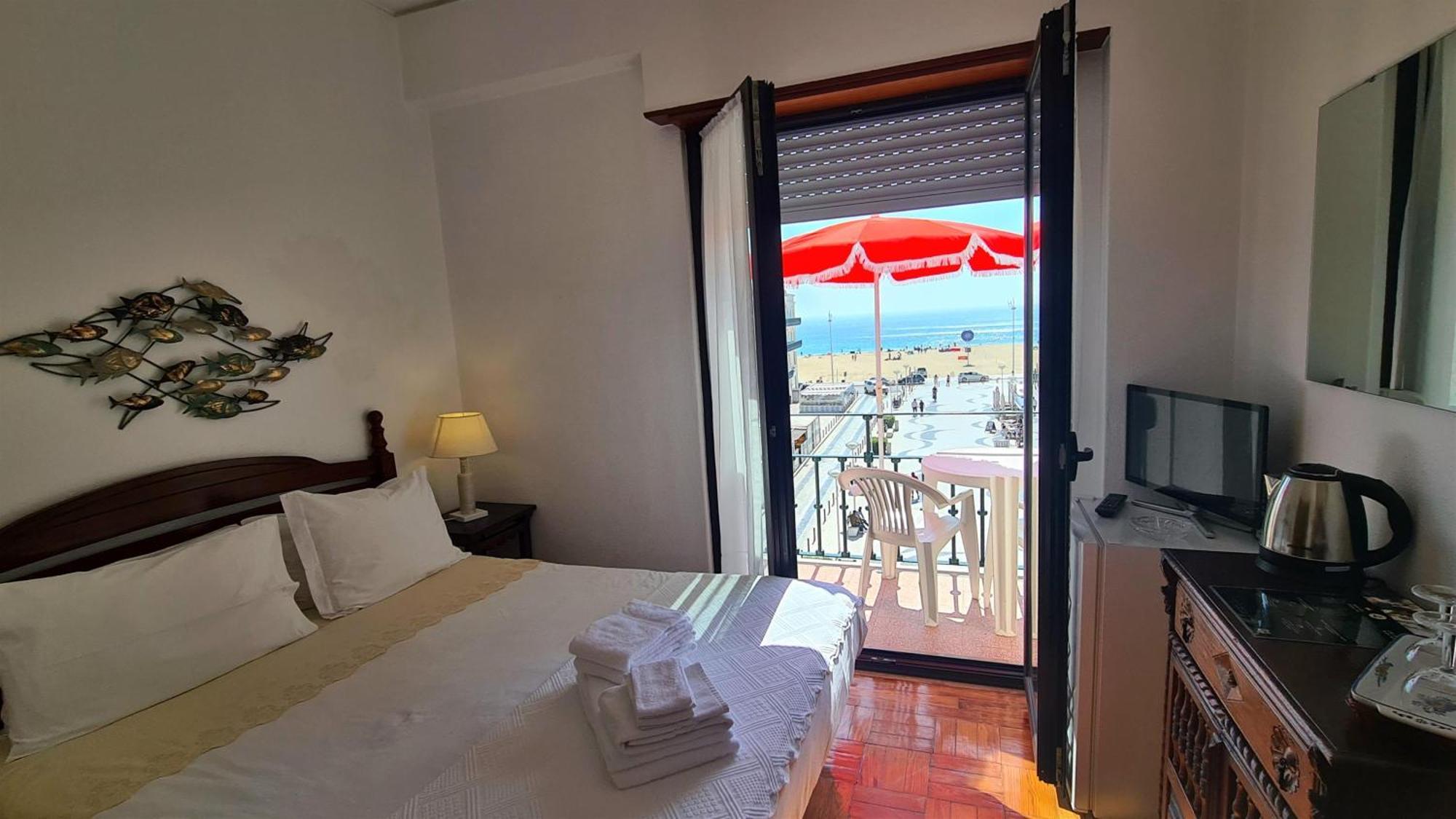 Solar Dos Carvalhos - Apartamentos De Turismo Nazaré Exterior photo