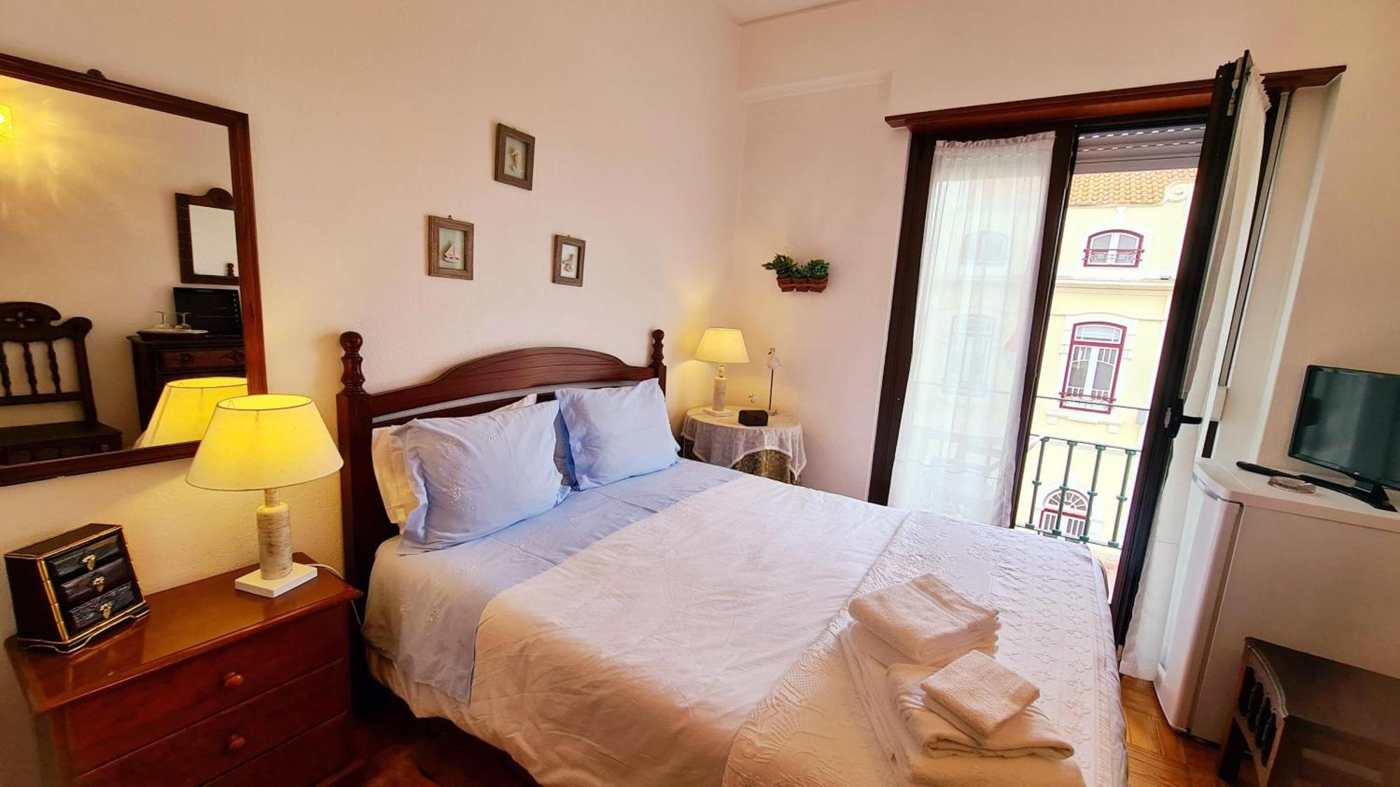 Solar Dos Carvalhos - Apartamentos De Turismo Nazaré Room photo