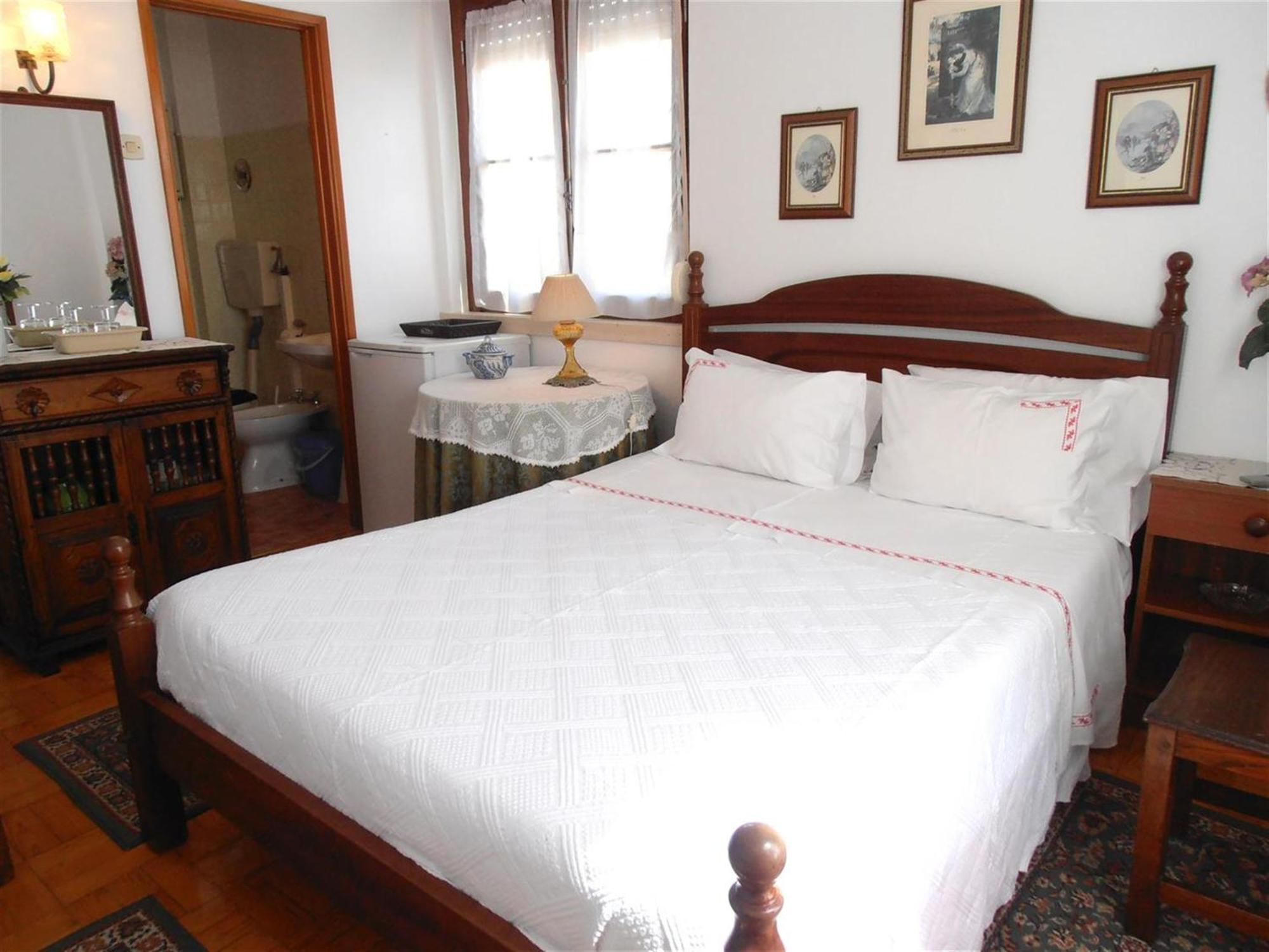 Solar Dos Carvalhos - Apartamentos De Turismo Nazaré Room photo